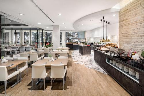 Mad på hotellet eller i nærheden