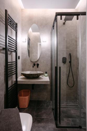 Unique 2BD 115m2 Design Apt with airconditioning near Acropolis