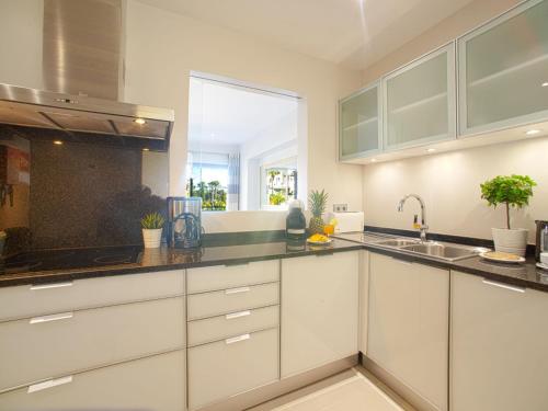 Apartment Pine Hills Esmeralda by Interhome