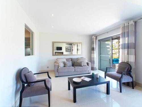 Apartment Pine Hills Pérola by Interhome