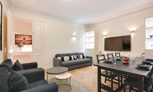 Magnifique Appartement - 3 BR-Arc de Triomphe