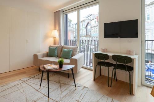 Stylish Formosa Studio by HostWise