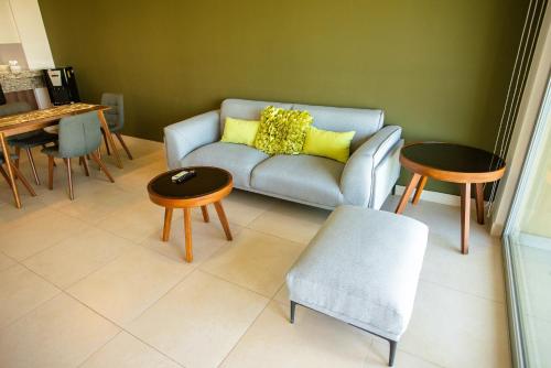 Foto dalla galleria di Cozy, elegant 2BR Via Montejo, steps to US Consulate a Xcumpich