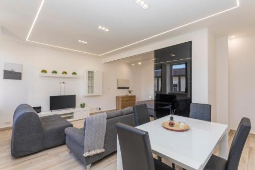 Etherea Apartment photo 11