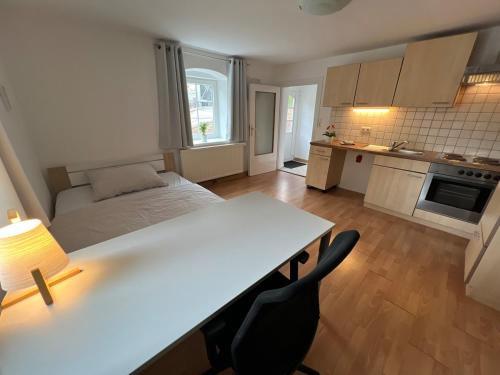 Kuchyň nebo kuchyňský kout v ubytování Yellow House Apartments - Top 5