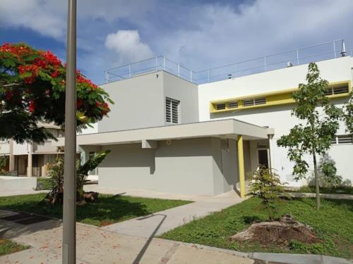 Το κτήριο όπου στεγάζεται  το ξενοδοχείο