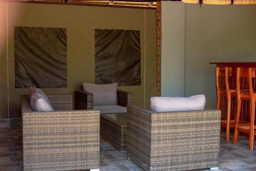 Khu vực ghế ngồi tại Moffat House 3