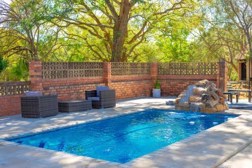 Hồ bơi trong/gần Moffat House 3