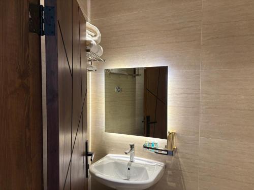 Et badeværelse på غرف بالقرب من الحرمHotel Near Masjid nabawi