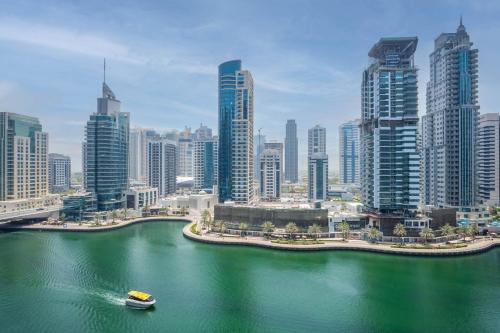 GuestReady - 1BR I Marina Walk - Canal View