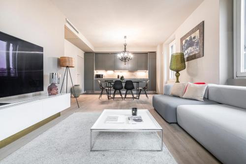 Easylife - Milano - Suffragio 3 - Fashion District