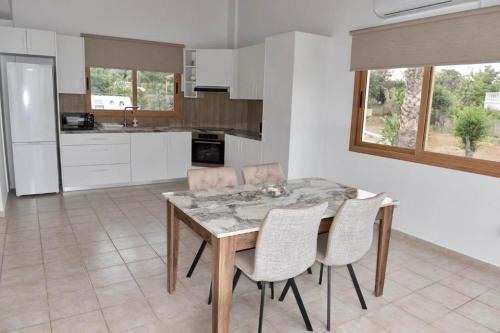 Køkken eller tekøkken på Villa Kochili