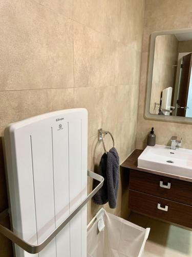 Ibiza Royale -Sleeps 6-Free Parking -Wi-Fi photo 7