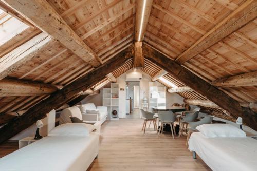 Posezení v ubytování Locazione turistica tra le Dolomiti Bellunesi Corte Maccarini