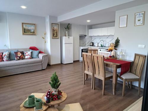 Kuchyň nebo kuchyňský kout v ubytování Балкан Тауър 2 '5