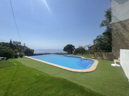 Casa con hermosas vistas a la costa