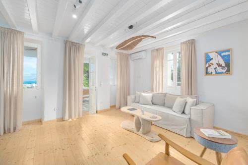 Rabagas Suites - In The Heart of Sifnos