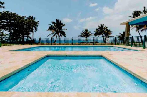 Swimmingpoolen hos eller tæt på Atlantic Wave Villa