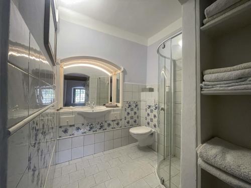 Vannituba majutusasutuses zámek Nemilkov