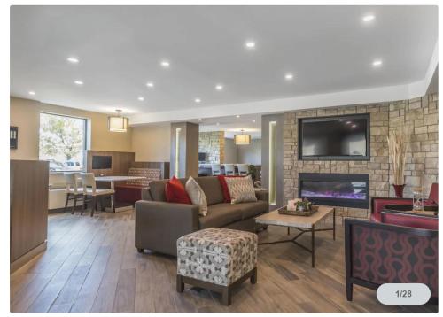 Posezení v ubytování Spark by Hilton Oshawa