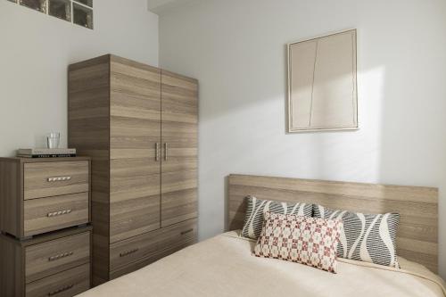 Cozy Urban Apartment - Thessaloniki Center