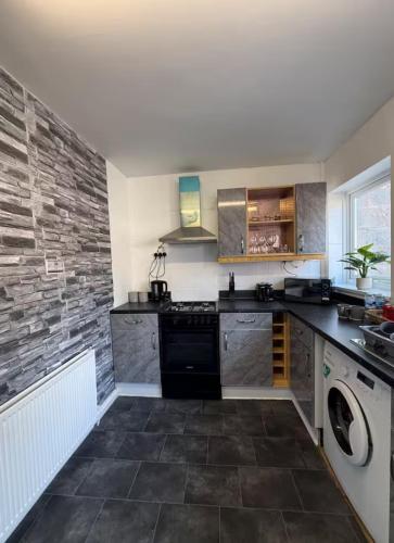 Contractor & Family Sleeps 5 Bham HS2 Parking for 3 photo 16
