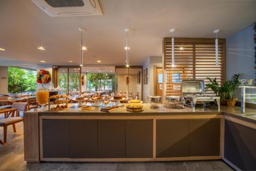 Mad på hotellet eller i nærheden