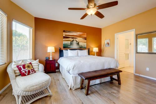 En eller flere senge i et værelse på Superstition Mtn Views! Gold Canyon Hot Tub