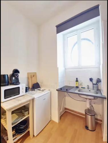 Le Perchoir Toulousain - Studio with Shared WC in the Heart of Rue Alsace Lorraine