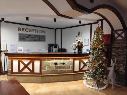 Lobbyen eller receptionen på Замъка