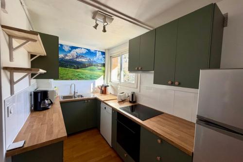 75m With Balcony Near The Slopes! photo 2