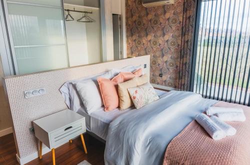 Postel nebo postele na pokoji v ubytování Chalet de diseño con piscina privada