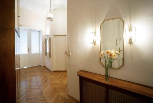 Premium Apartment with Shared Balcony & Free Parking