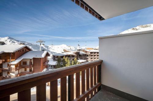 Stylish Studio Apt, Alpine Nest with Panoramic VT Views, Sleeps 4 - Résidence Les Hauts De La Vanoise photo 3