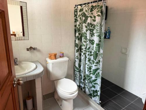 Koupelna v ubytování HAKS Boutique B&B with Pool & Farm-to-Table Dining