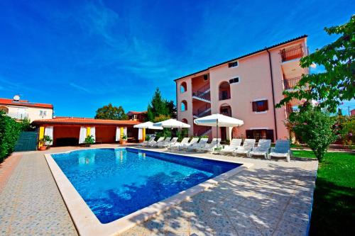 Apartment Novigrad 6951g