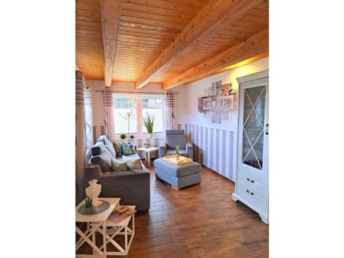 En eller flere senge i et værelse på Cabin with 2 bedrooms