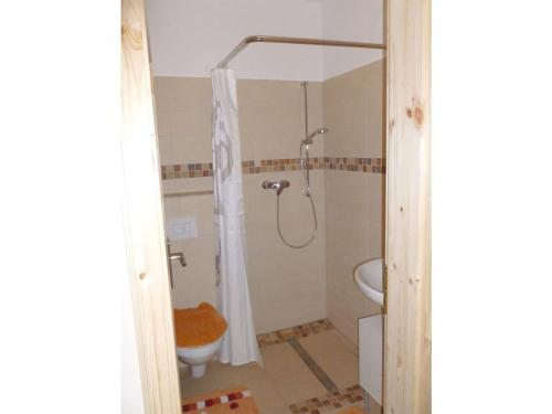 Koupelna v ubytování Neumühle from April 2014!