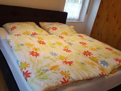 Giường trong phòng chung tại Holiday apartment with 1 bedroom