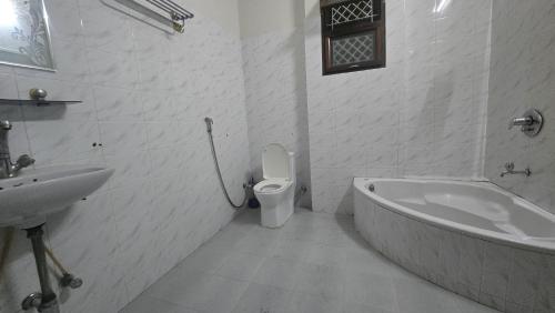 Koupelna v ubytování Shaam e Banaras Villas and retreat