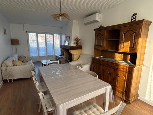 Maison avec Jardin près du Lac de Gastes - 6 pers, Ménage inclus, Idéale Familles - FR-1-319-407