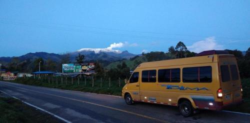 Vue générale sur la montagne ou vue sur la montagne depuis l'appartement