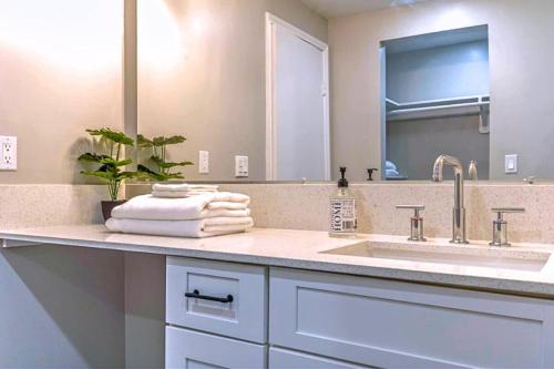 Koupelna v ubytování Stay Longer, Save 10 percent, Relax in Comfort 15