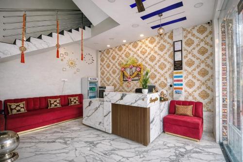 Posezení v ubytování Hotel Tirupati Mahakal Ujjain # Near Railway Station & Mahakal Mandir