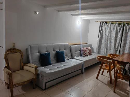 Et opholdsområde på Quiet apartment in Itagui