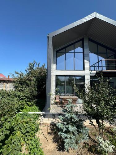 Barnhouse Karakol