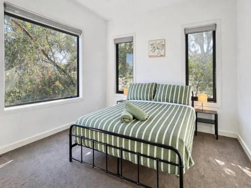 Postel nebo postele na pokoji v ubytování Farrall Solara