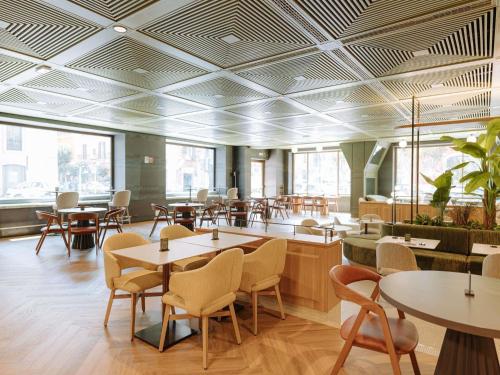 Χώρος καθιστικού στο Mövenpick Hotel Bari