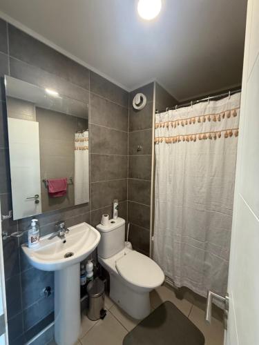 Et badeværelse på Vista Urbana y Laguna Concepción