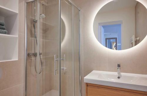 Modern Apartement 1BR 2P - Abbesses
